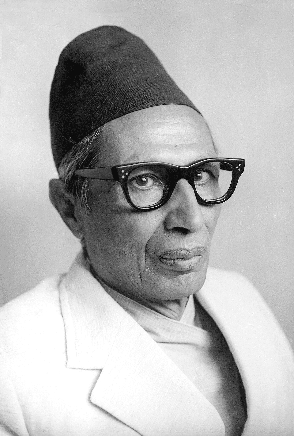 — सिद्धिचरण श्रेष्ठ